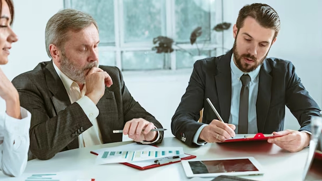 Astute Contract Risk Management